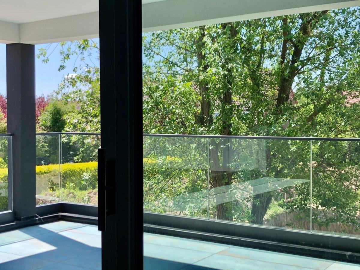 Hotelya - Lille Villeneuve D'Ascq 外观 照片