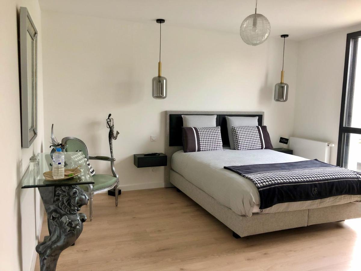 Hotelya - Lille Villeneuve D'Ascq 外观 照片