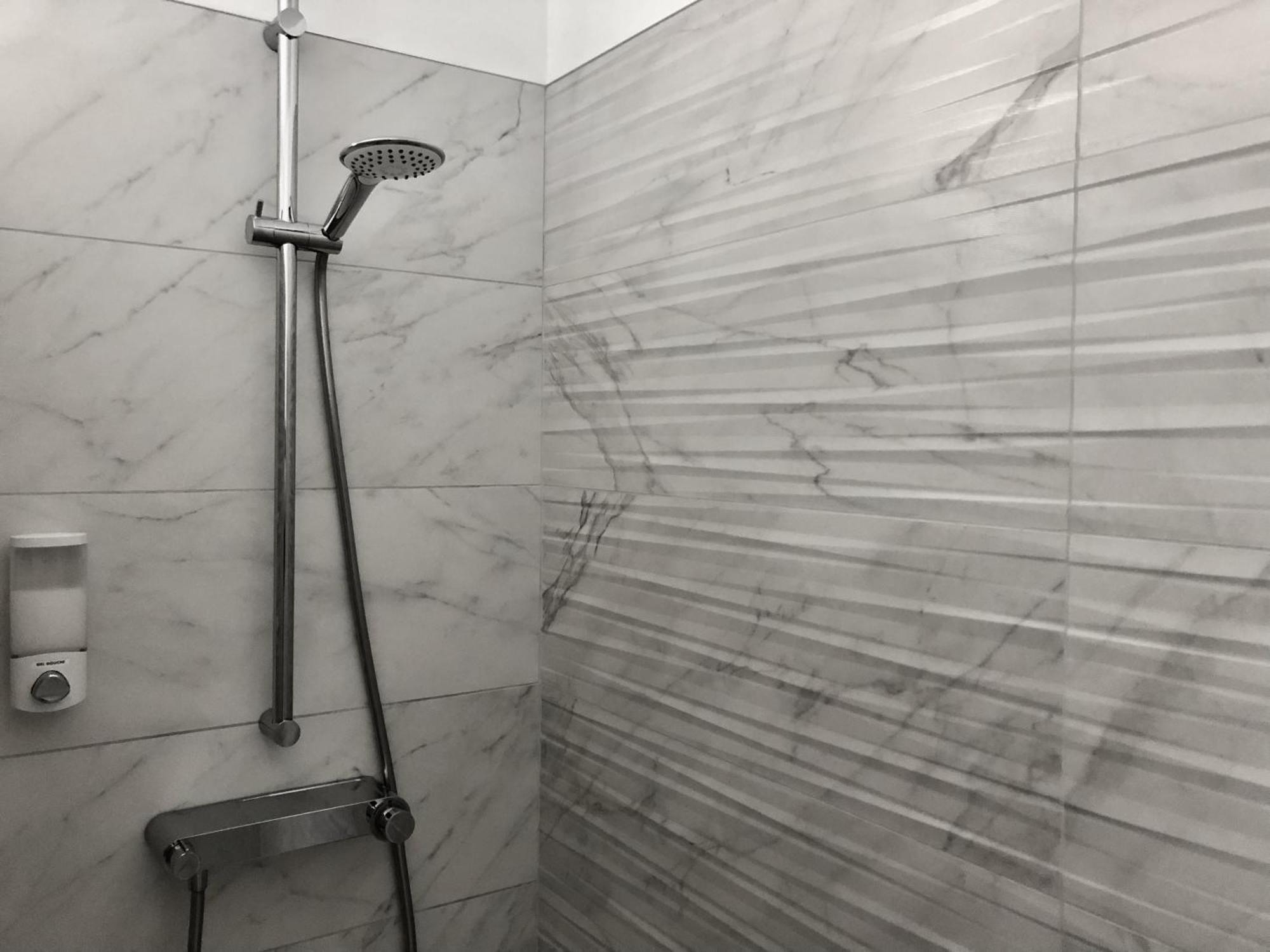Hotelya - Lille Villeneuve D'Ascq 外观 照片